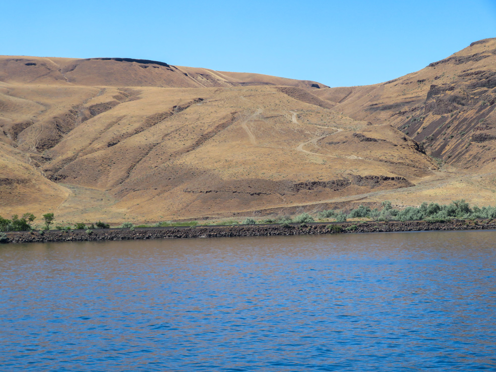 A steep road up the high hill in the Wallula Gap
